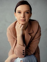 Дина Александровна Гравит